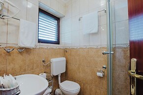 Hotel Vila Tina