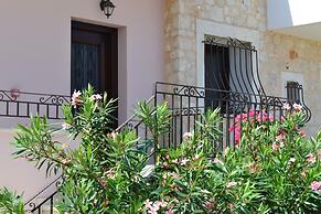 Sitia, GreeceOlive Coast Suites