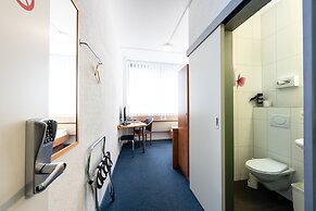 Budget Motel Self Check-in