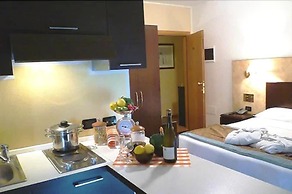 Air Hotel