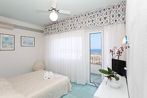 Luxor Beach Boutique Hotel Cattolica