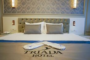 Triada Hotel