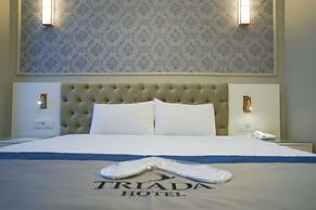 Triada Hotel