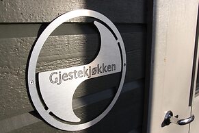 Vikingskipet Hamar Hostel & Apartments