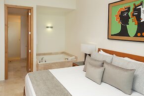 Ocean Breeze Acapulco