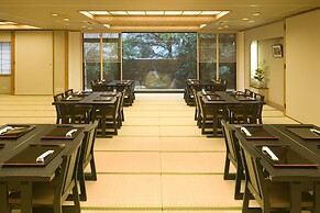 Ryokan Hirashin