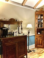 Coppersmith Inn B&B
