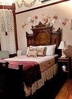 Coppersmith Inn B&B