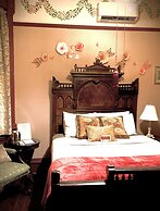 Coppersmith Inn B&B
