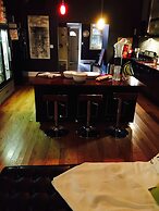 House 5863 - Chicago Bed and Breakfast