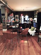 House 5863 - Chicago Bed and Breakfast