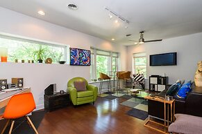 House 5863 - Chicago Bed and Breakfast