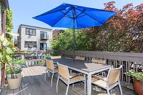 House 5863 - Chicago Bed and Breakfast