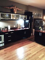 House 5863 - Chicago Bed and Breakfast