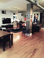 House 5863 - Chicago Bed and Breakfast