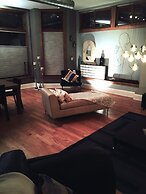 House 5863 - Chicago Bed and Breakfast