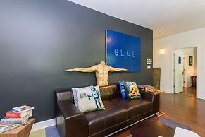 House 5863 - Chicago Bed and Breakfast