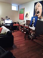 House 5863 - Chicago Bed and Breakfast