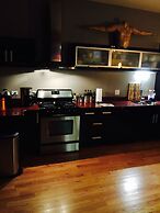 House 5863 - Chicago Bed and Breakfast