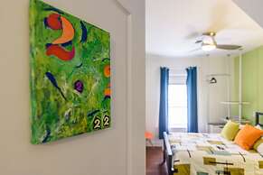 House 5863 - Chicago Bed and Breakfast