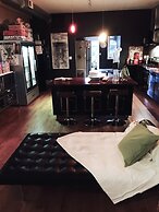 House 5863 - Chicago Bed and Breakfast