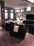 House 5863 - Chicago Bed and Breakfast