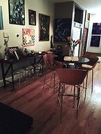 House 5863 - Chicago Bed and Breakfast