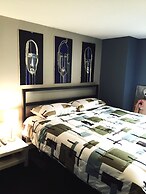 House 5863 - Chicago Bed and Breakfast