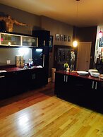 House 5863 - Chicago Bed and Breakfast