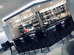 Dean Park Hotel