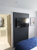 Dean Park Hotel