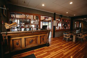 The Lund Resort at Klah ah men