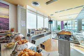 Aphrodite Beach Hotel