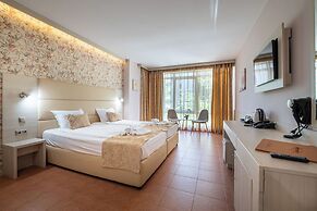 Aphrodite Beach Hotel