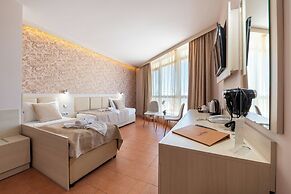 Aphrodite Beach Hotel