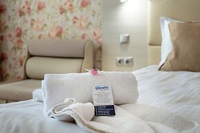 Aphrodite Beach Hotel