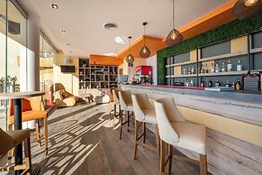 Aphrodite Beach Hotel