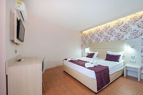 Aphrodite Beach Hotel