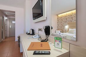 Aphrodite Beach Hotel