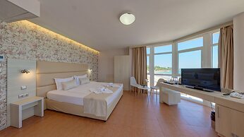 Aphrodite Beach Hotel