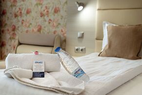 Aphrodite Beach Hotel