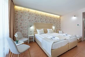 Aphrodite Beach Hotel