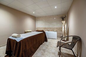 Aphrodite Beach Hotel