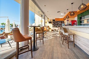 Aphrodite Beach Hotel