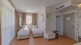 Aphrodite Beach Hotel