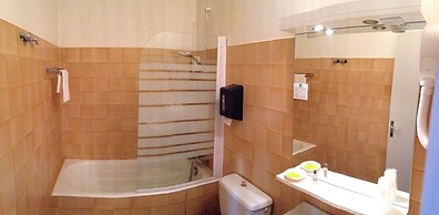 Aviation Hotel