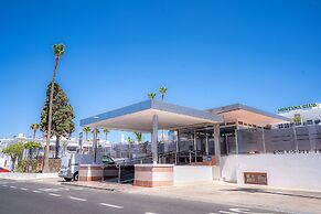 Montana Club Suite Hotel