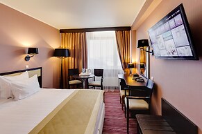 Vega Izmailovo Hotel