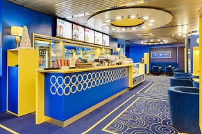 Vega Izmailovo Hotel