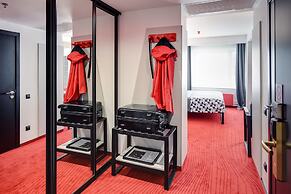 Vega Izmailovo Hotel